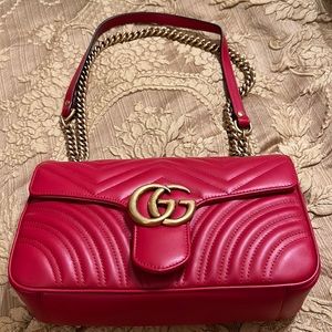 GG Marmont Small Shoulder Hibiscus Red Bag